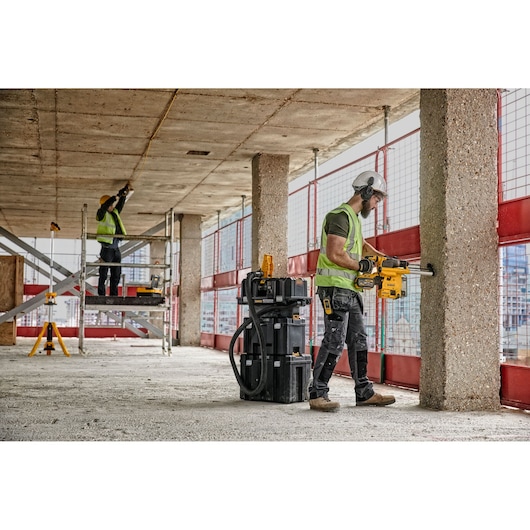 BORHAMMER SDS-PLUS 54V XR FLEXVOLT BØRSTELØS MED 3 FUNKSJONER OG HURTIG BYTTBAR CHUCK