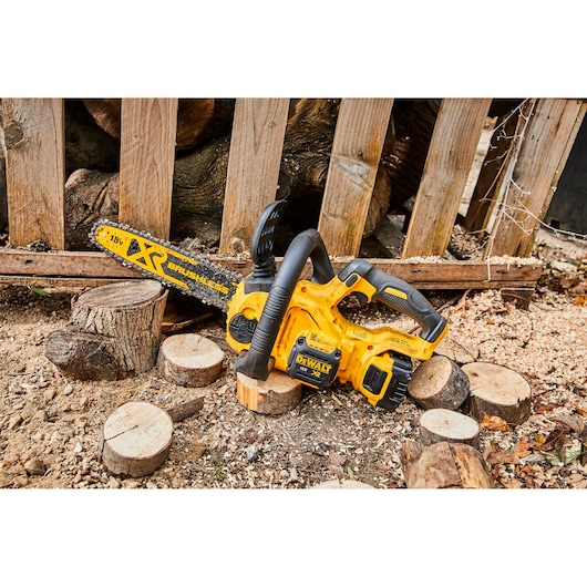 18V XR Børsteløs kompakt kjedesag 30 cm