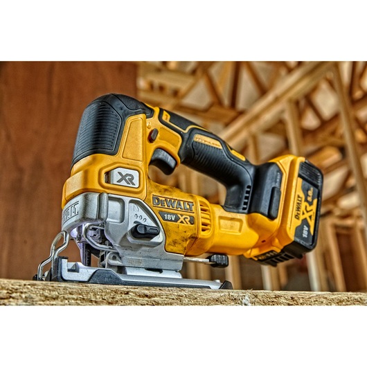 18V XR Stikksag, børsteløs - 2 x 5.0 Ah