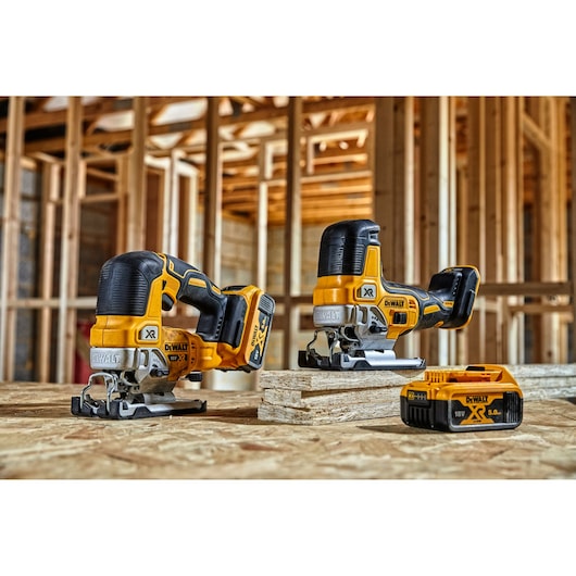 18V XR Stikksag, børsteløs - 2 x 5.0 Ah
