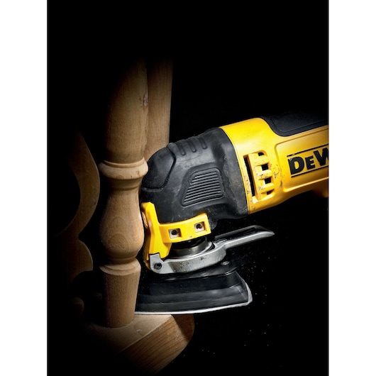 Multikutter 18V XR oscillerende, 4,0 Ah