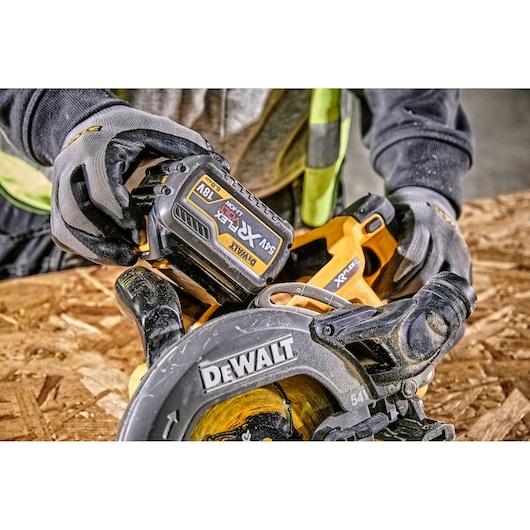 Sirkelsag 54V XR FLEXVOLT - 2 X 6Ah