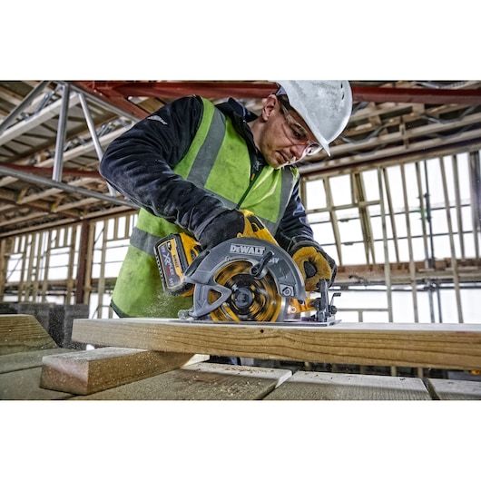 54V XR FLEXVOLT 190 mm Sirkelsag – NAKEN