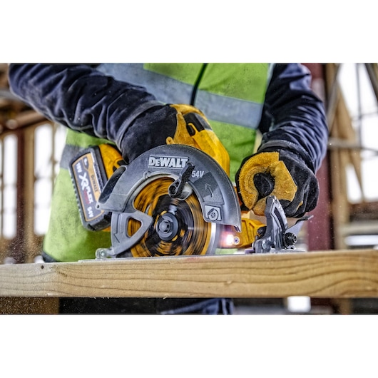 54V XR FLEXVOLT 190 mm Sirkelsag – NAKEN