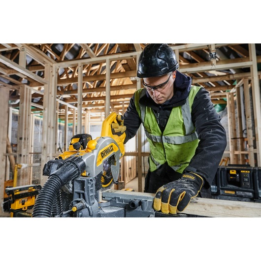 XR Flexvolt Kapp-/Gjærsag 216 mm - 2 x 6.0 Ah